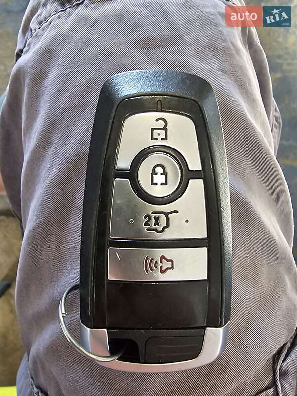 Позашляховик / Кросовер Ford Mustang Mach-E 2021 в Києві фото 30 Позашляховик / Кросовер Ford Mustang Mach-E 2021 в Києві