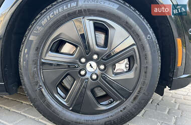 Позашляховик / Кросовер Ford Mustang Mach-E 2022 в 