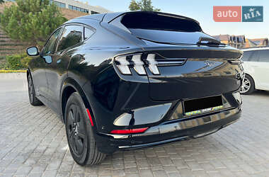 Позашляховик / Кросовер Ford Mustang Mach-E 2022 в 