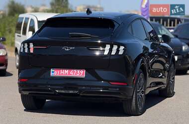 Позашляховик / Кросовер Ford Mustang Mach-E 2024 в 