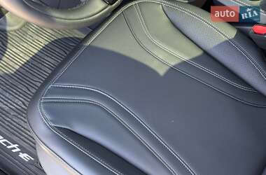 Позашляховик / Кросовер Ford Mustang Mach-E 2024 в 