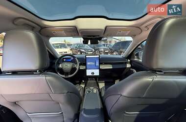 Позашляховик / Кросовер Ford Mustang Mach-E 2024 в 