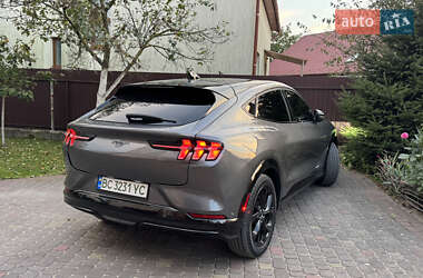 Позашляховик / Кросовер Ford Mustang Mach-E 2023 в 