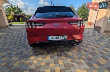Позашляховик / Кросовер Ford Mustang Mach-E 2021 в 