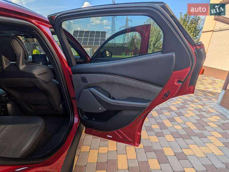 Позашляховик / Кросовер Ford Mustang Mach-E 2021 в Хмельницькому фото 30 Позашляховик / Кросовер Ford Mustang Mach-E 2021 в Хмельницькому