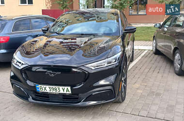 Позашляховик / Кросовер Ford Mustang Mach-E 2023 в 