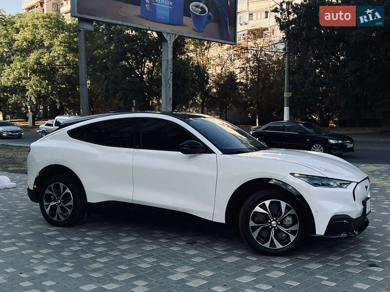 Позашляховик / Кросовер Ford Mustang Mach-E 2021 в Одесі