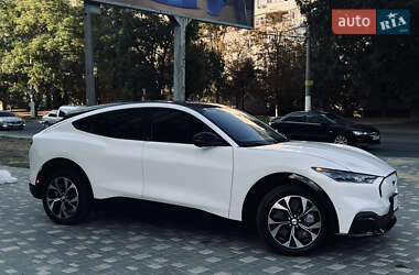 Внедорожник / Кроссовер Ford Mustang Mach-E 2021 в 