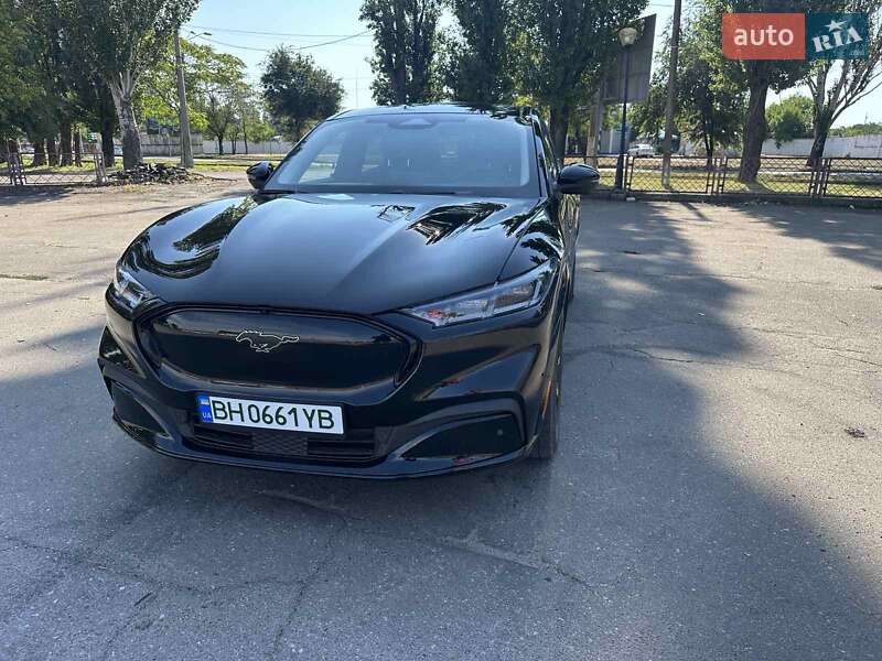 Внедорожник / Кроссовер Ford Mustang Mach-E 2023 в 