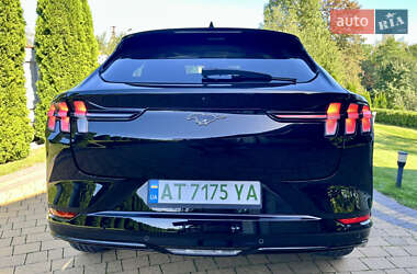 Позашляховик / Кросовер Ford Mustang Mach-E 2024 в 
