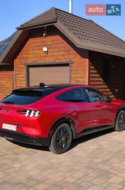 Позашляховик / Кросовер Ford Mustang Mach-E 2022 в 