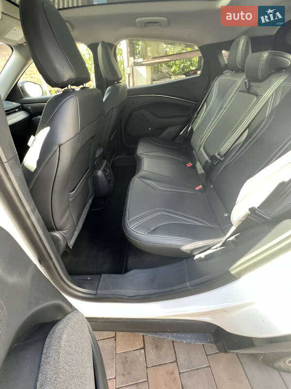 Позашляховик / Кросовер Ford Mustang Mach-E 2022 в Кривому Розі фото 33 Позашляховик / Кросовер Ford Mustang Mach-E 2022 в Кривому Розі