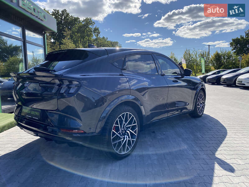 Позашляховик / Кросовер Ford Mustang Mach-E 2021 в Києві