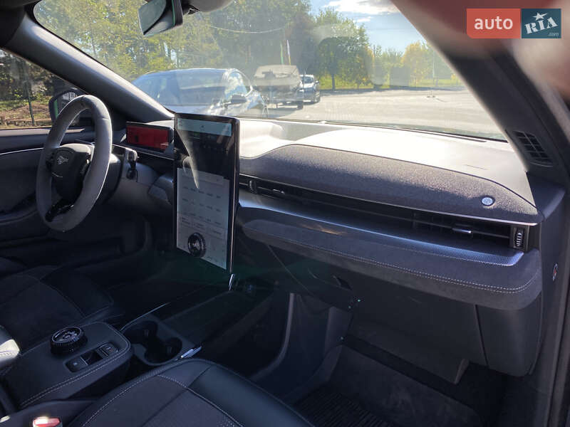 Позашляховик / Кросовер Ford Mustang Mach-E 2021 в Києві