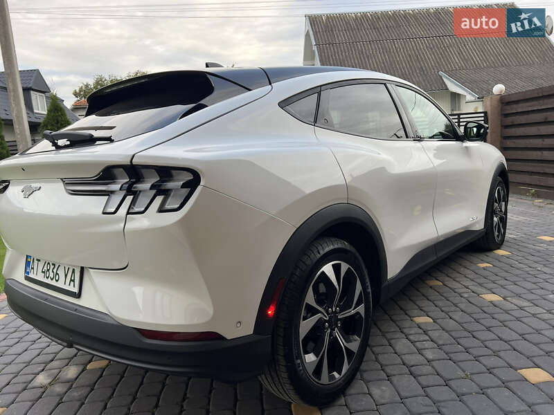 Позашляховик / Кросовер Ford Mustang Mach-E 2024 в Коломиї