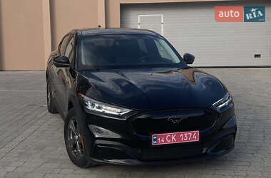 Позашляховик / Кросовер Ford Mustang Mach-E 2023 в 