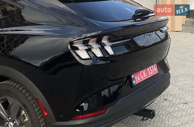 Позашляховик / Кросовер Ford Mustang Mach-E 2023 в 
