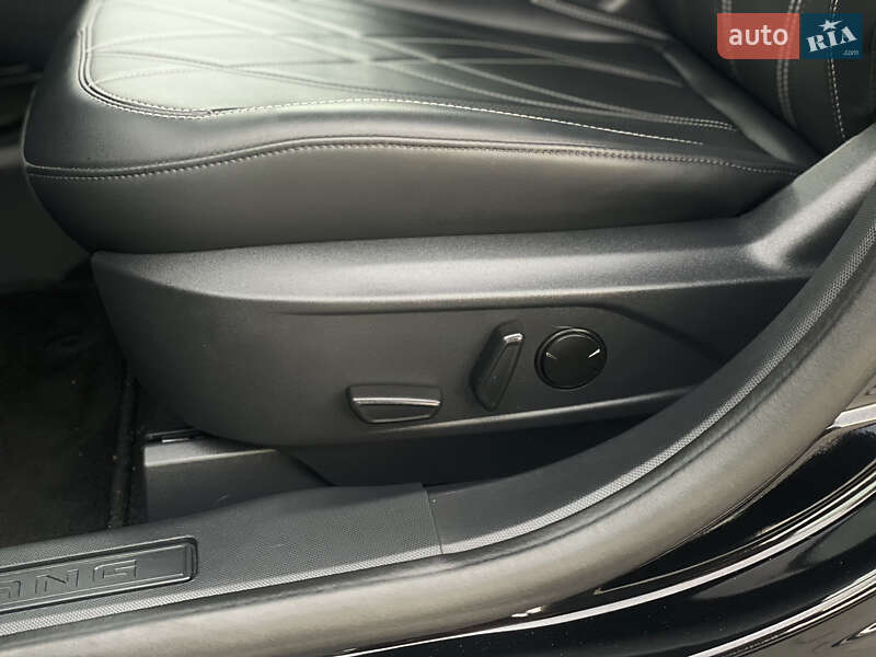 Позашляховик / Кросовер Ford Mustang Mach-E 2023 в Львові фото 36 Позашляховик / Кросовер Ford Mustang Mach-E 2023 в Львові