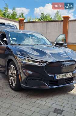 Позашляховик / Кросовер Ford Mustang Mach-E 2022 в 