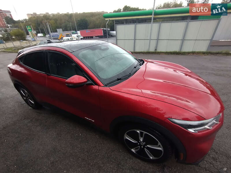 Внедорожник / Кроссовер Ford Mustang Mach-E 2021 в 