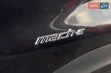 Позашляховик / Кросовер Ford Mustang Mach-E 2021 в 