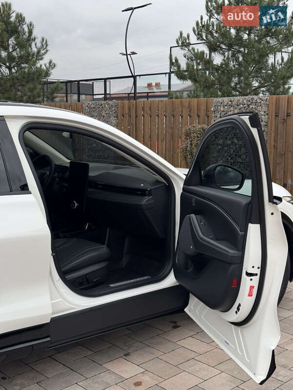 Внедорожник / Кроссовер Ford Mustang Mach-E 2023 в Ивано-Франковске