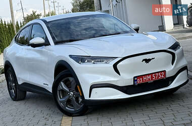 Позашляховик / Кросовер Ford Mustang Mach-E 2022 в 