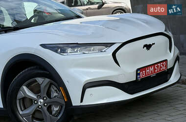 Позашляховик / Кросовер Ford Mustang Mach-E 2022 в 