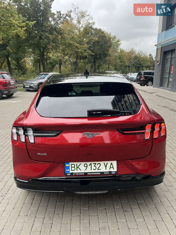 Позашляховик / Кросовер Ford Mustang Mach-E 2021 в Мукачевому