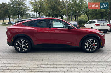 Внедорожник / Кроссовер Ford Mustang Mach-E 2021 в 