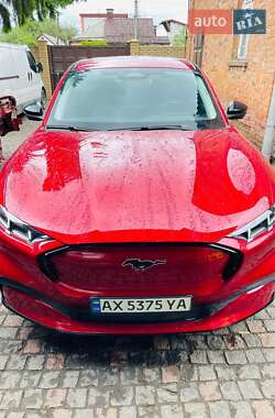 Позашляховик / Кросовер Ford Mustang Mach-E 2024 в 