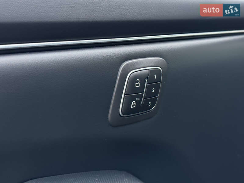 Внедорожник / Кроссовер Ford Mustang Mach-E 2023 в Тернополе