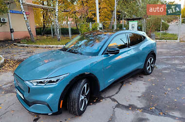 Позашляховик / Кросовер Ford Mustang Mach-E 2023 в 