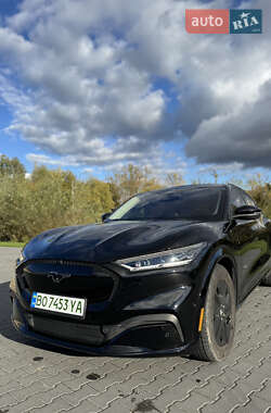 Позашляховик / Кросовер Ford Mustang Mach-E 2021 в  фото 2 Позашляховик / Кросовер Ford Mustang Mach-E 2021 в