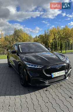 Позашляховик / Кросовер Ford Mustang Mach-E 2021 в  фото 8 Позашляховик / Кросовер Ford Mustang Mach-E 2021 в