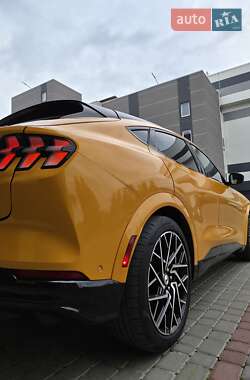 Ford Mustang Mach-E 2021