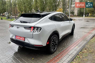 Позашляховик / Кросовер Ford Mustang Mach-E 2021 в 