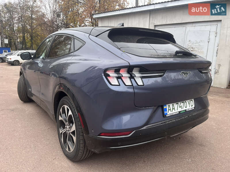 Внедорожник / Кроссовер Ford Mustang Mach-E 2020 в Киеве