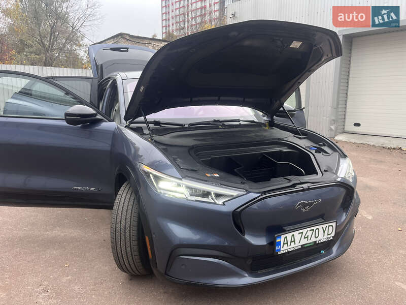 Внедорожник / Кроссовер Ford Mustang Mach-E 2020 в Киеве