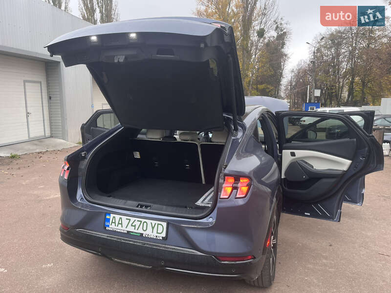 Внедорожник / Кроссовер Ford Mustang Mach-E 2020 в Киеве