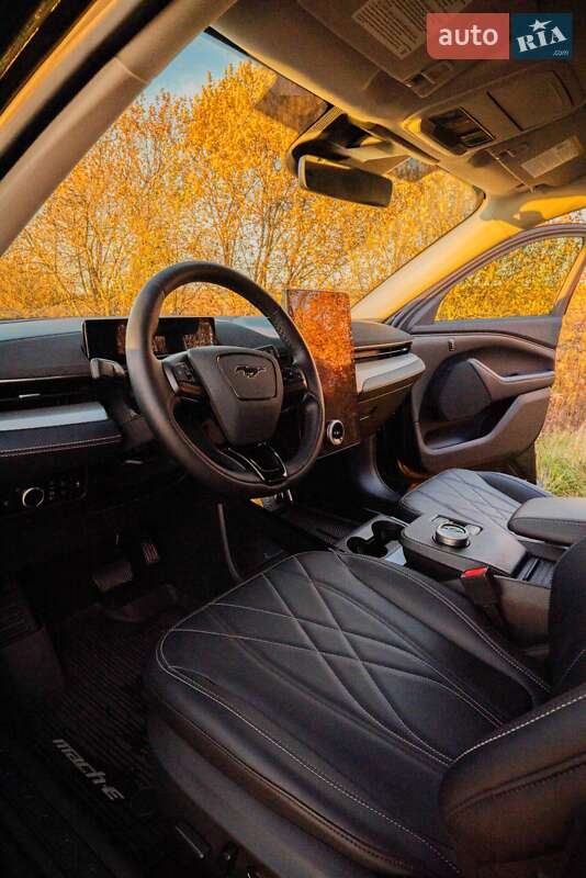 Внедорожник / Кроссовер Ford Mustang Mach-E 2023 в Львове фото 18 Внедорожник / Кроссовер Ford Mustang Mach-E 2023 в Львове