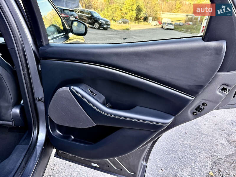 Позашляховик / Кросовер Ford Mustang Mach-E 2021 в Києві фото 58 Позашляховик / Кросовер Ford Mustang Mach-E 2021 в Києві