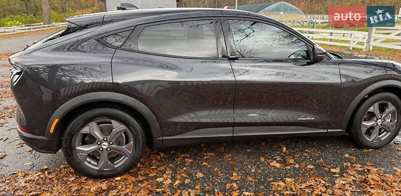 Позашляховик / Кросовер Ford Mustang Mach-E 2022 в Звягелі