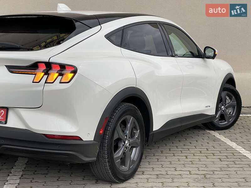 Позашляховик / Кросовер Ford Mustang Mach-E 2022 в Дрогобичі