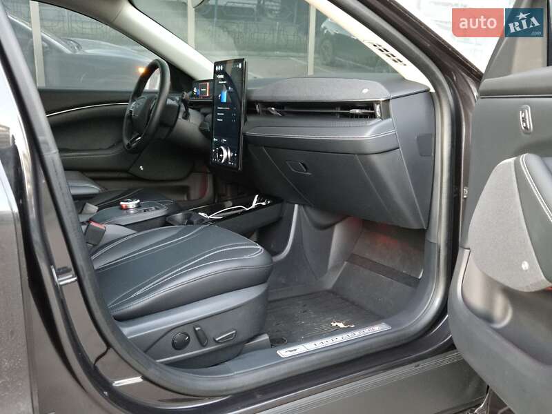 Позашляховик / Кросовер Ford Mustang Mach-E 2021 в Києві фото 10 Позашляховик / Кросовер Ford Mustang Mach-E 2021 в Києві