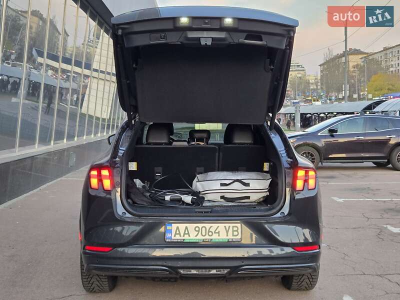 Позашляховик / Кросовер Ford Mustang Mach-E 2021 в Києві фото 33 Позашляховик / Кросовер Ford Mustang Mach-E 2021 в Києві
