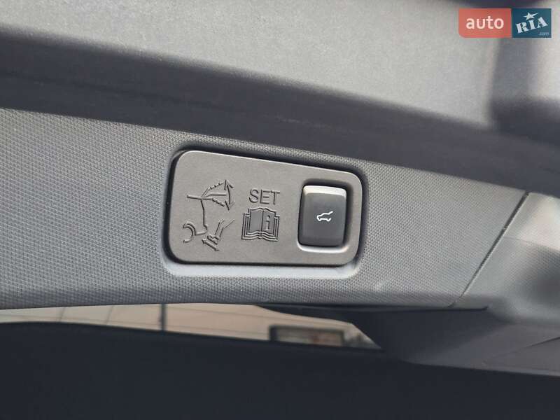 Позашляховик / Кросовер Ford Mustang Mach-E 2021 в Києві фото 34 Позашляховик / Кросовер Ford Mustang Mach-E 2021 в Києві