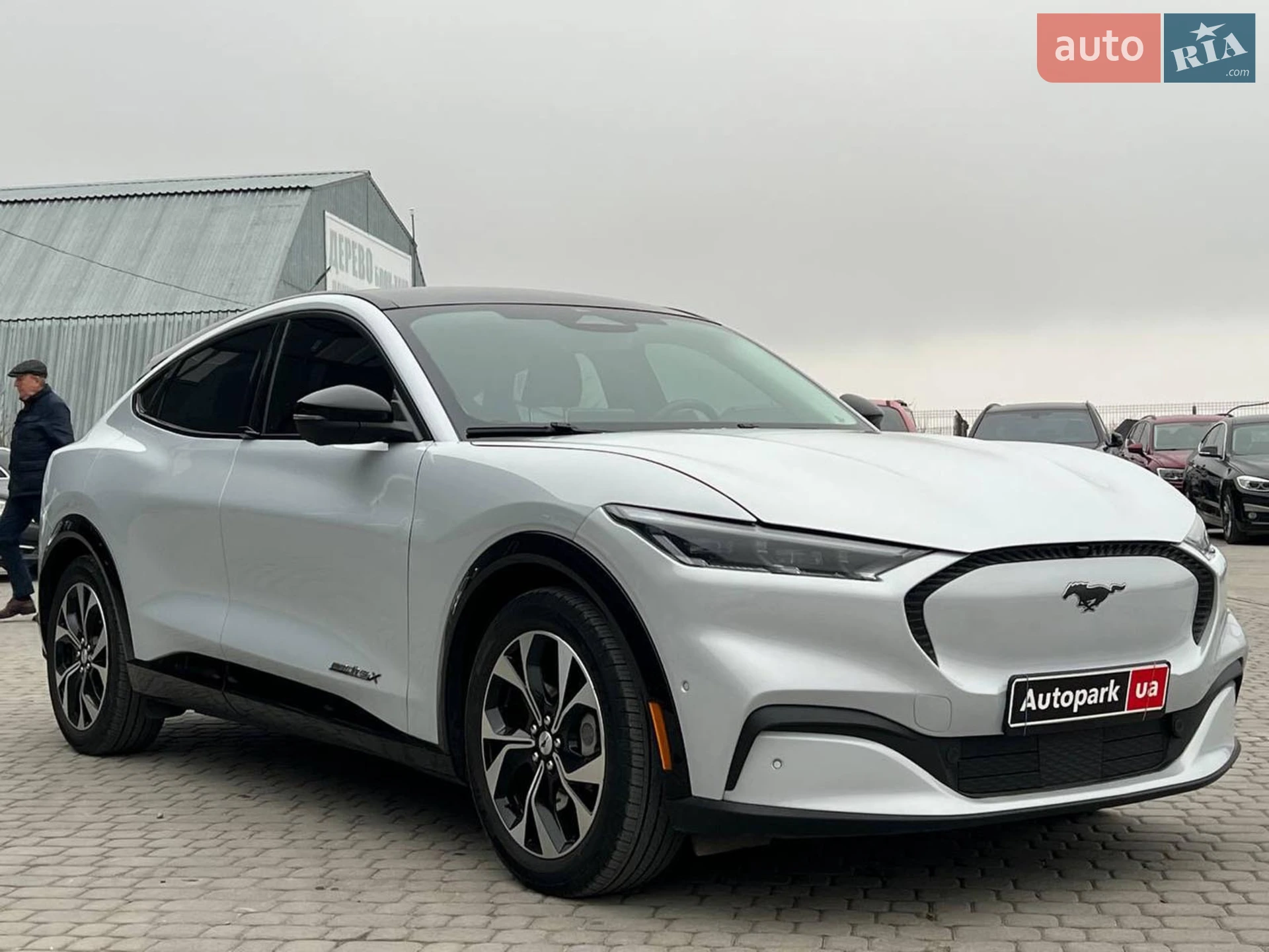 2022 Ford Mustang Mach-E - мініатюра 12