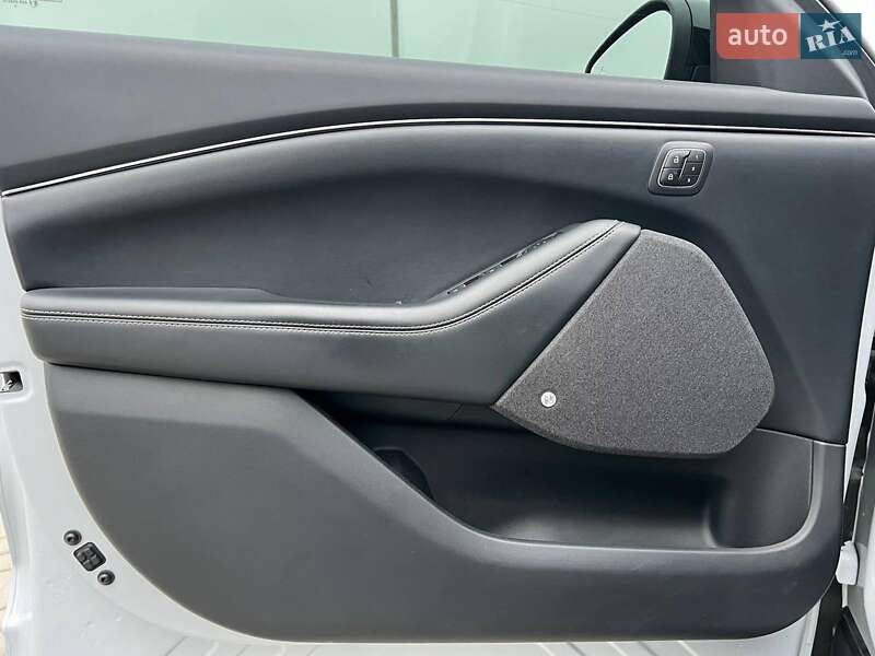 Позашляховик / Кросовер Ford Mustang Mach-E 2022 в Львові