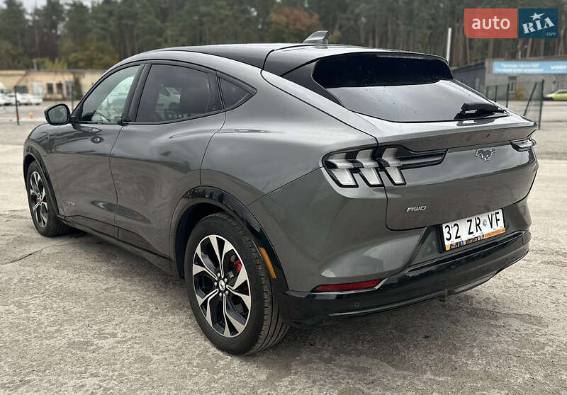Позашляховик / Кросовер Ford Mustang Mach-E 2021 в Києві